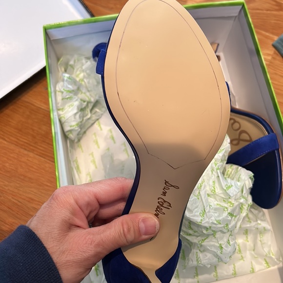 Brand new blue suede heels size 7 - Picture 4 of 4